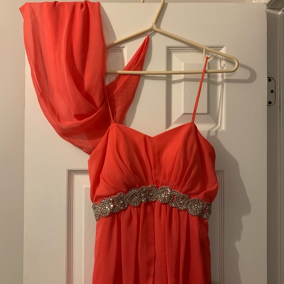 Prom/Grad Dress - Picture 4 of 5